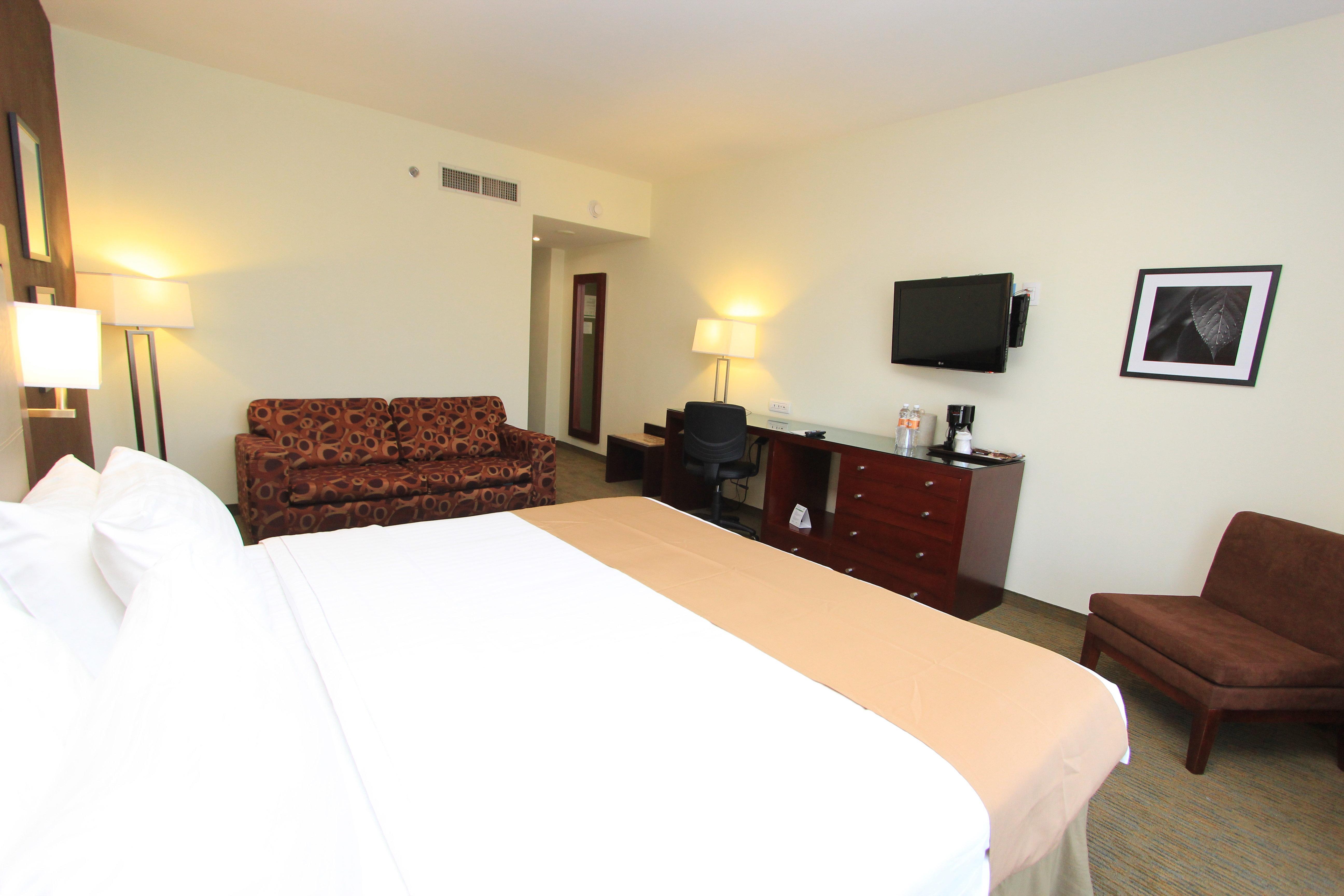 Holiday Inn Leon By Ihg Экстерьер фото