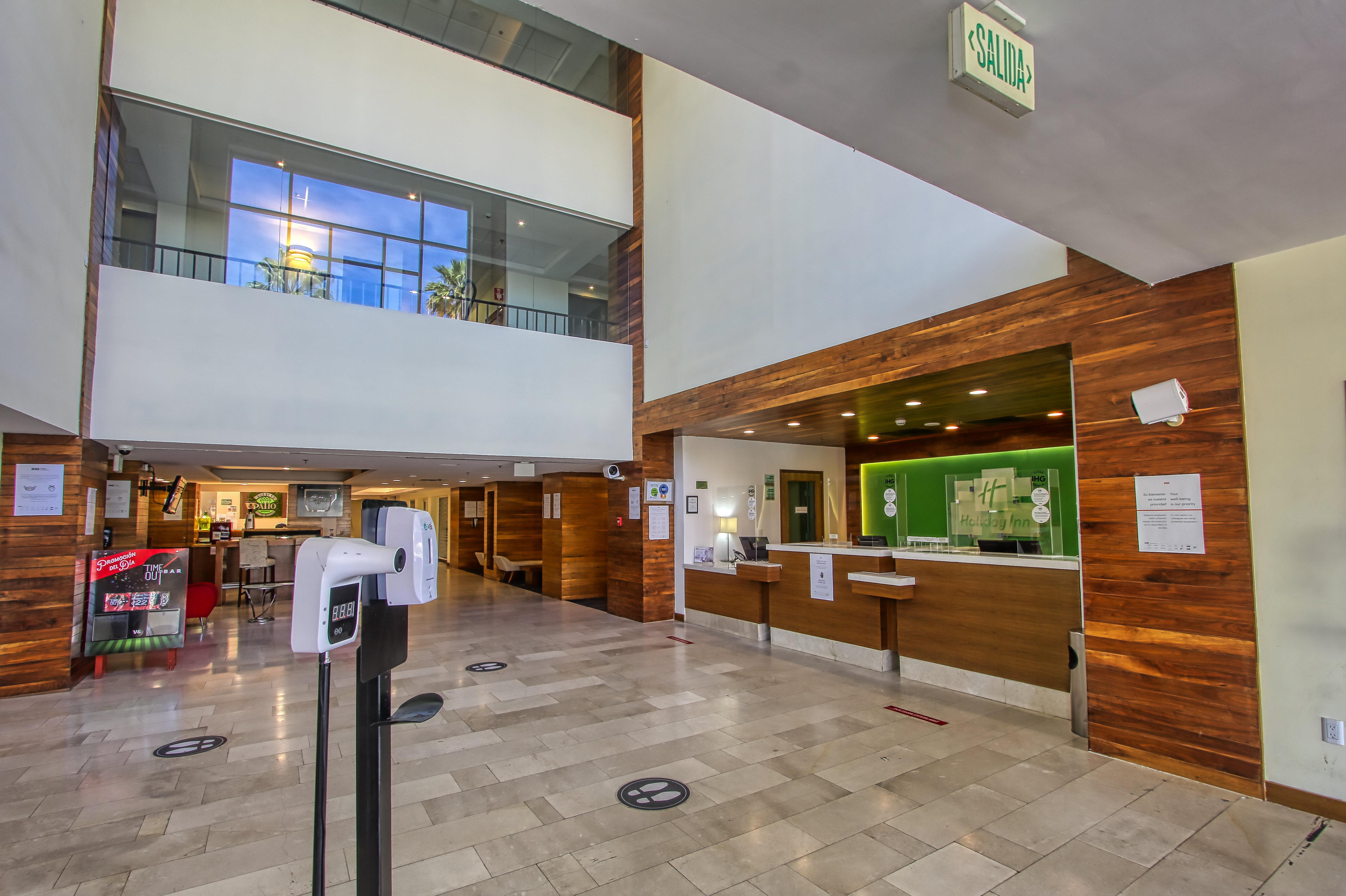 Holiday Inn Leon By Ihg Экстерьер фото