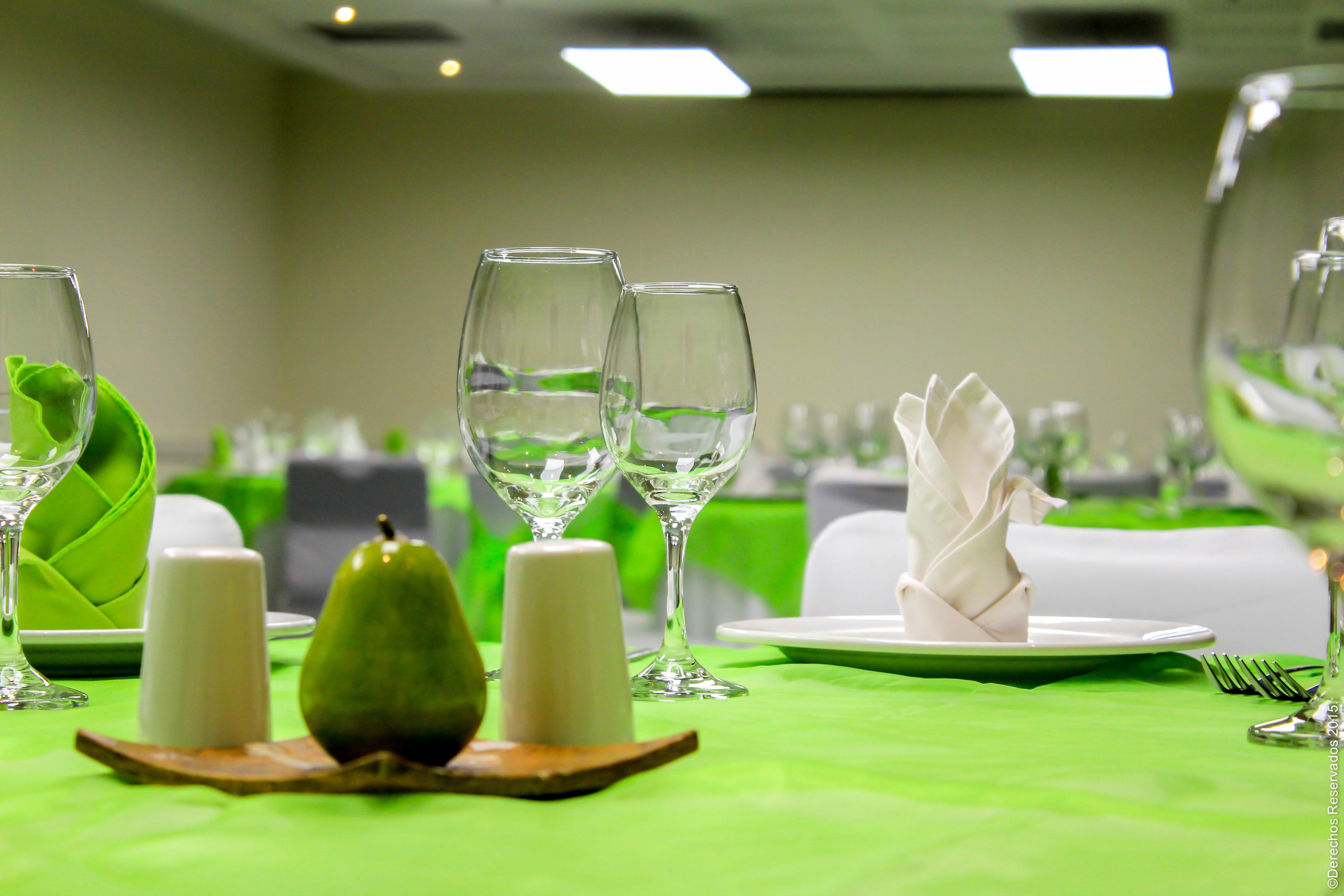 Holiday Inn Leon By Ihg Экстерьер фото